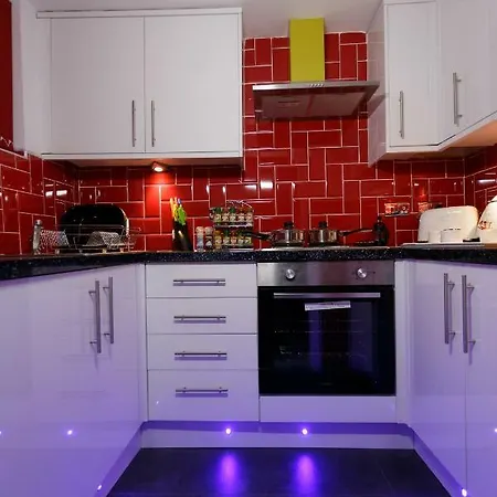Clifton Bespoke Serviced Apartment